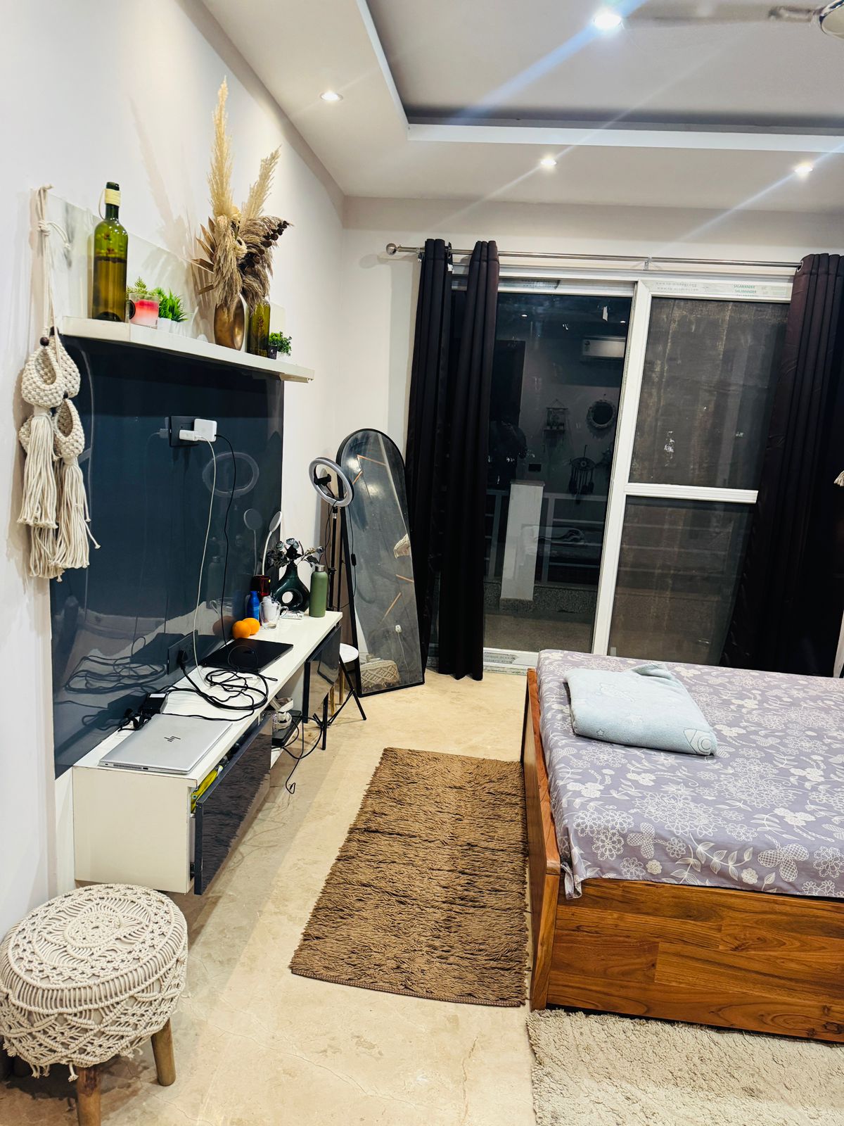 2 BHK Builder Floor For Rent in Auram Floor