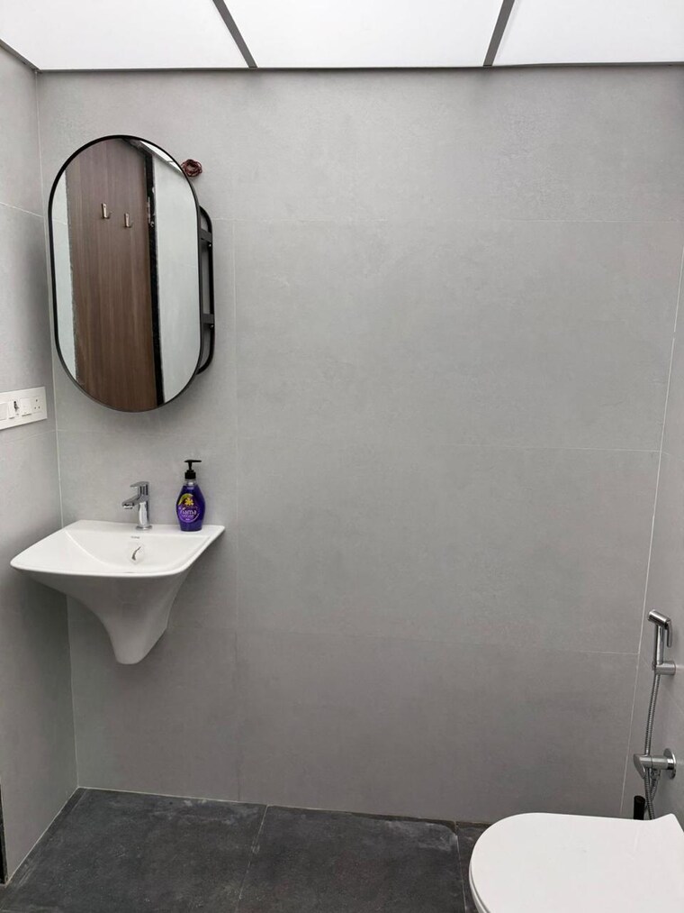 Bathroom, ulwe sector 18 1 Bedroom 680 Sq.Ft. Builder Floor In Ulwe Sector 18 Navi Mumbai 8915906