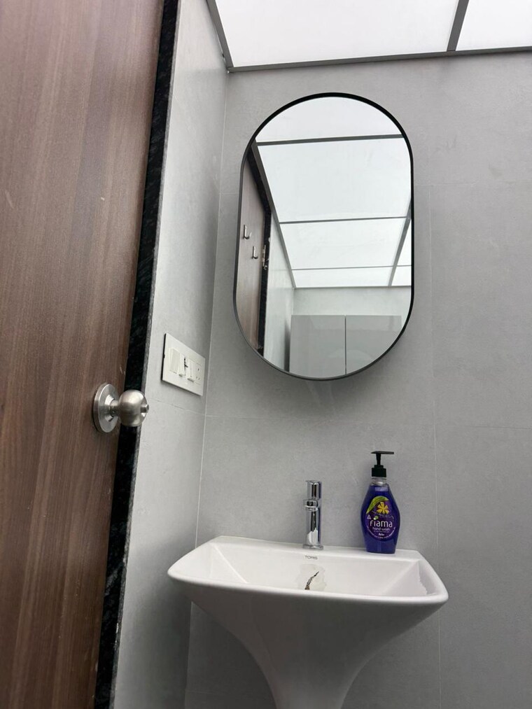 Bathroom, ulwe sector 18 1 Bedroom 680 Sq.Ft. Builder Floor In Ulwe Sector 18 Navi Mumbai 8915906