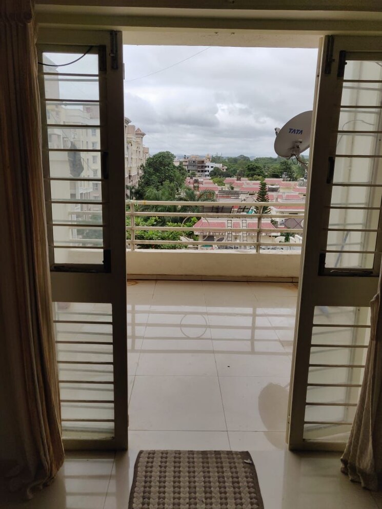 Balcony, g-k-daffodils-housing-society 3 Bedroom 1500 Sq.Ft. Apartment In Pimple Saudagar Pune 8915825