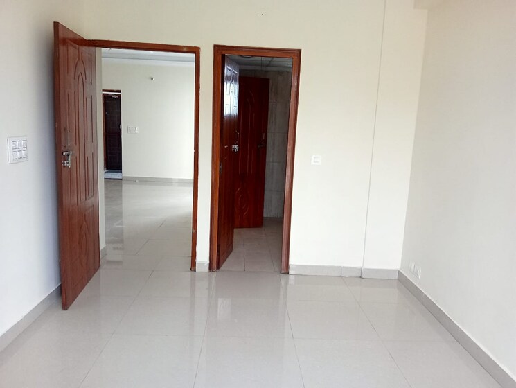 Room, clement town 3 Bedroom 1815 Sq.Ft. Apartment In Clement Town Dehradun 8915913