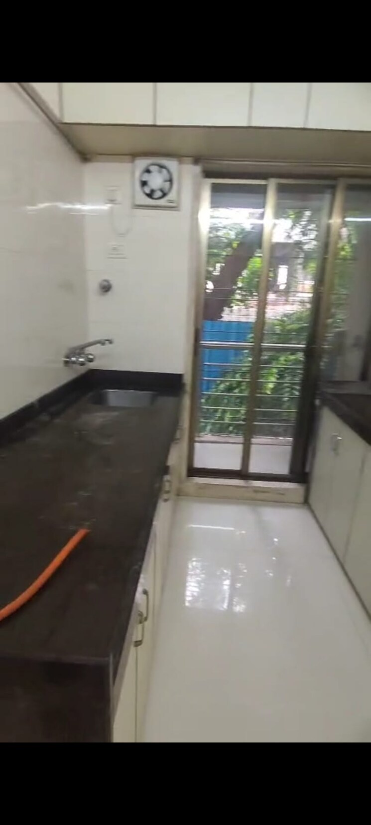 Kitchen, vile parle east 1 RK 350 Sq.Ft. Apartment In Vile Parle East Mumbai 8915938