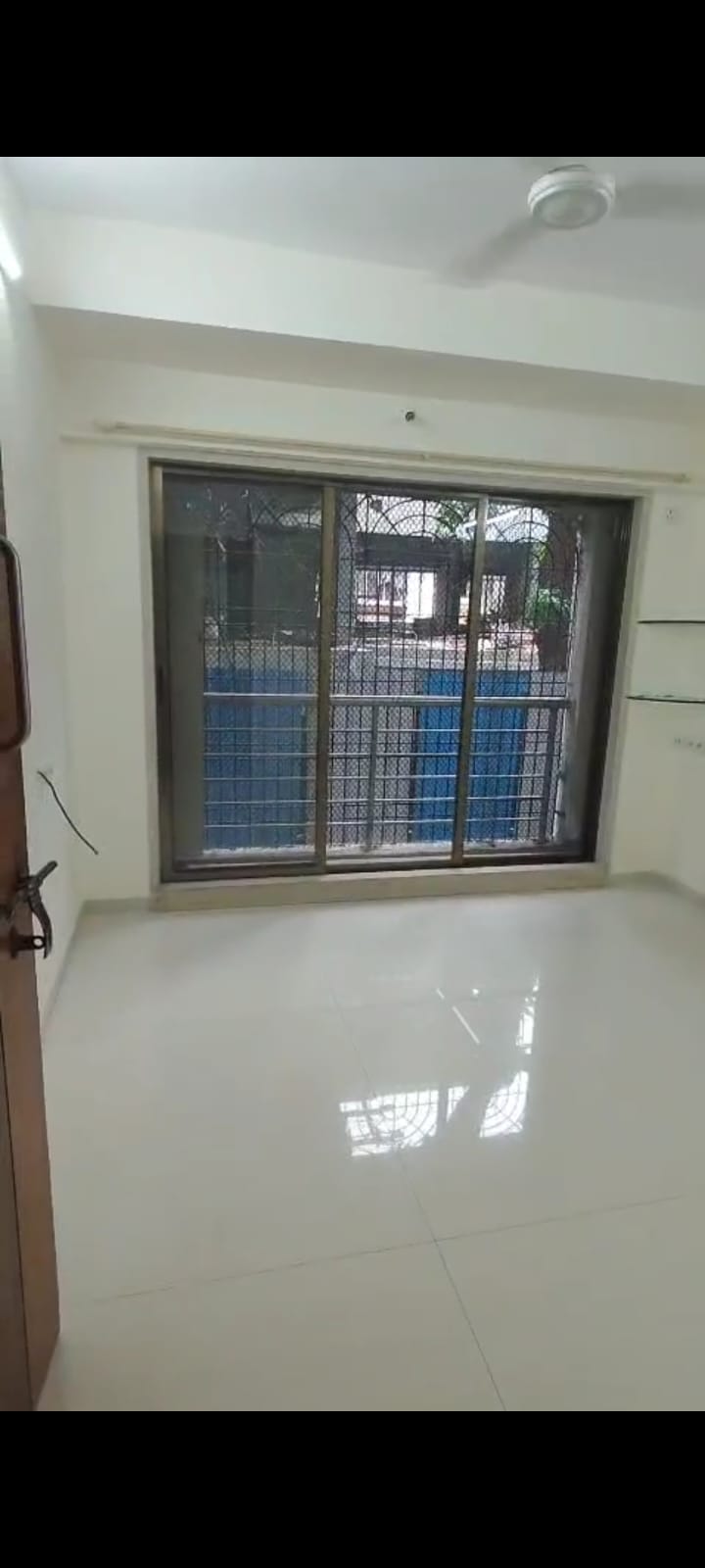 1 RkApartment For Rent in Vile Parle East