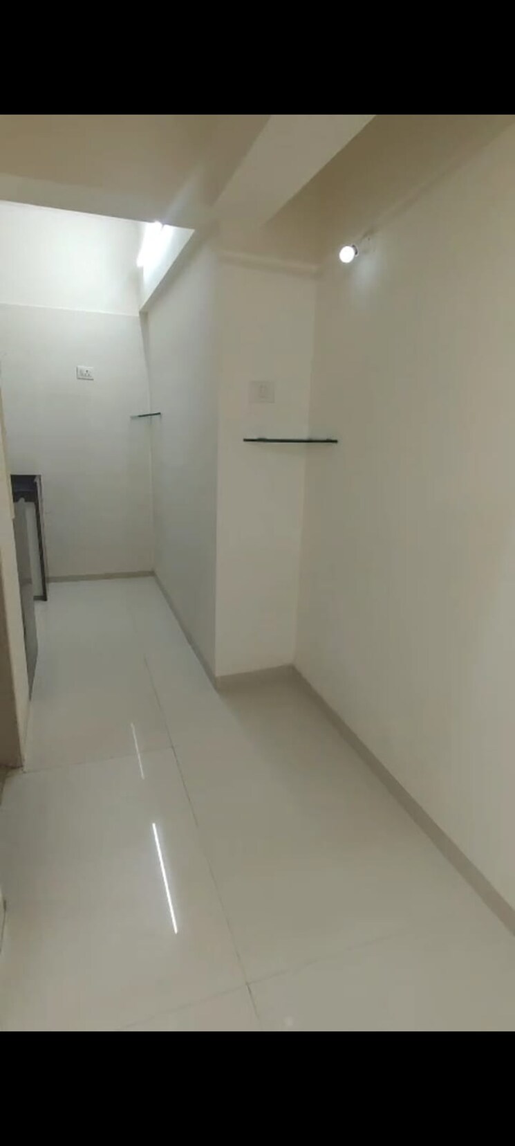 Room, vile parle east 1 RK 350 Sq.Ft. Apartment In Vile Parle East Mumbai 8915938