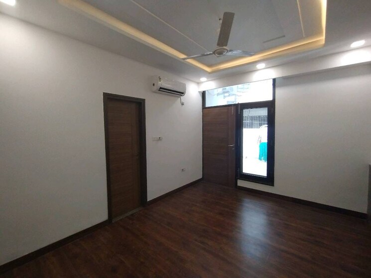 Room, south city 1 3 Bedroom 502 Sq.Yd. Builder Floor In South City 1 Gurgaon 8915978
