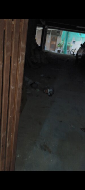 Room in 3.5 BHK Builder Floor at Laxmi Nagar – for Sale