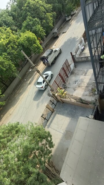 Balcony in 3 BHK Builder Floor at Sector 23a – for Rent