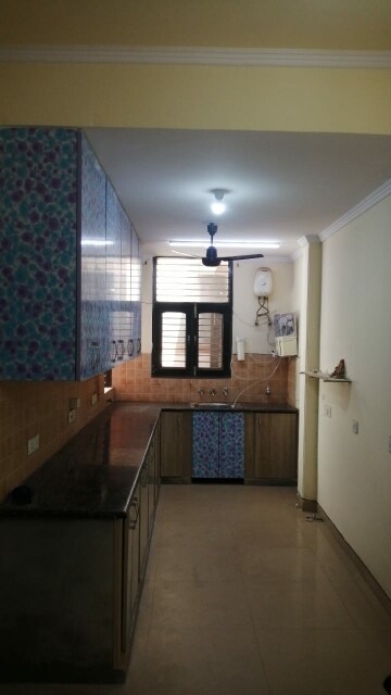 Kitchen in 3 BHK Villa at SS Plaza Gurgaon, Sector 47 – for Rent