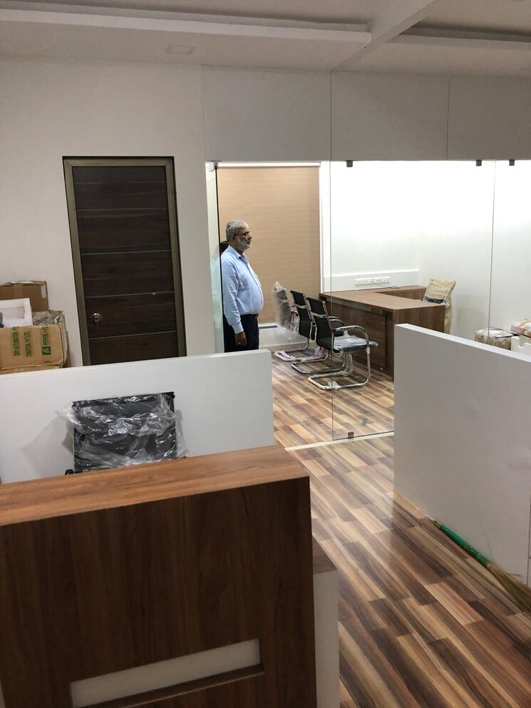 Team Area, science city Commercial Office Space 750 Sq.Ft. In Science City Ahmedabad 8916064