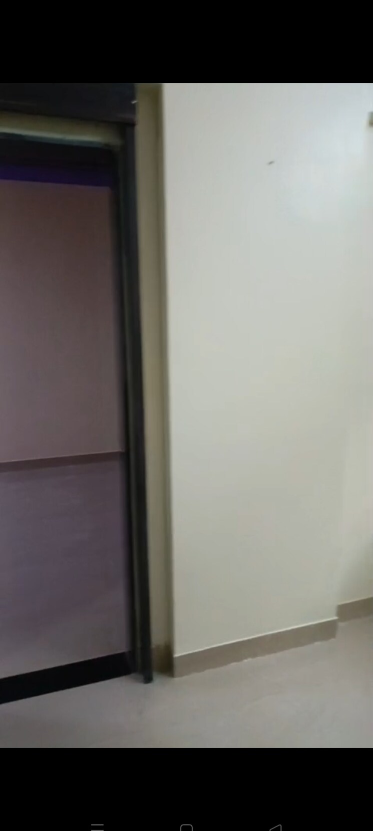 Room, goregaon west 1.5 Bedroom 550 Sq.Ft. Apartment In Goregaon West Mumbai 8916123