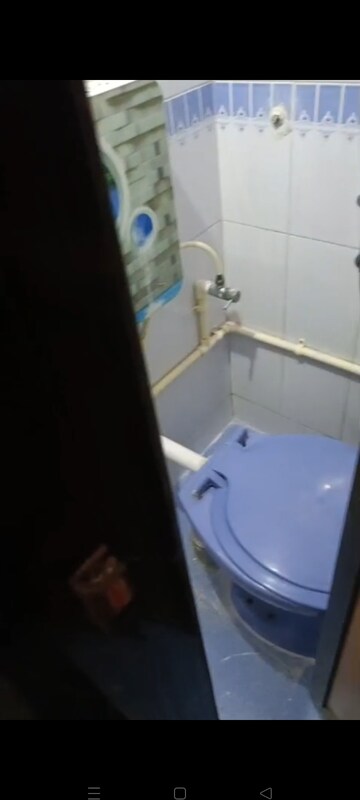 Furnished Amenities in 1.5 BHK Apartment at Goregaon West – for Rent