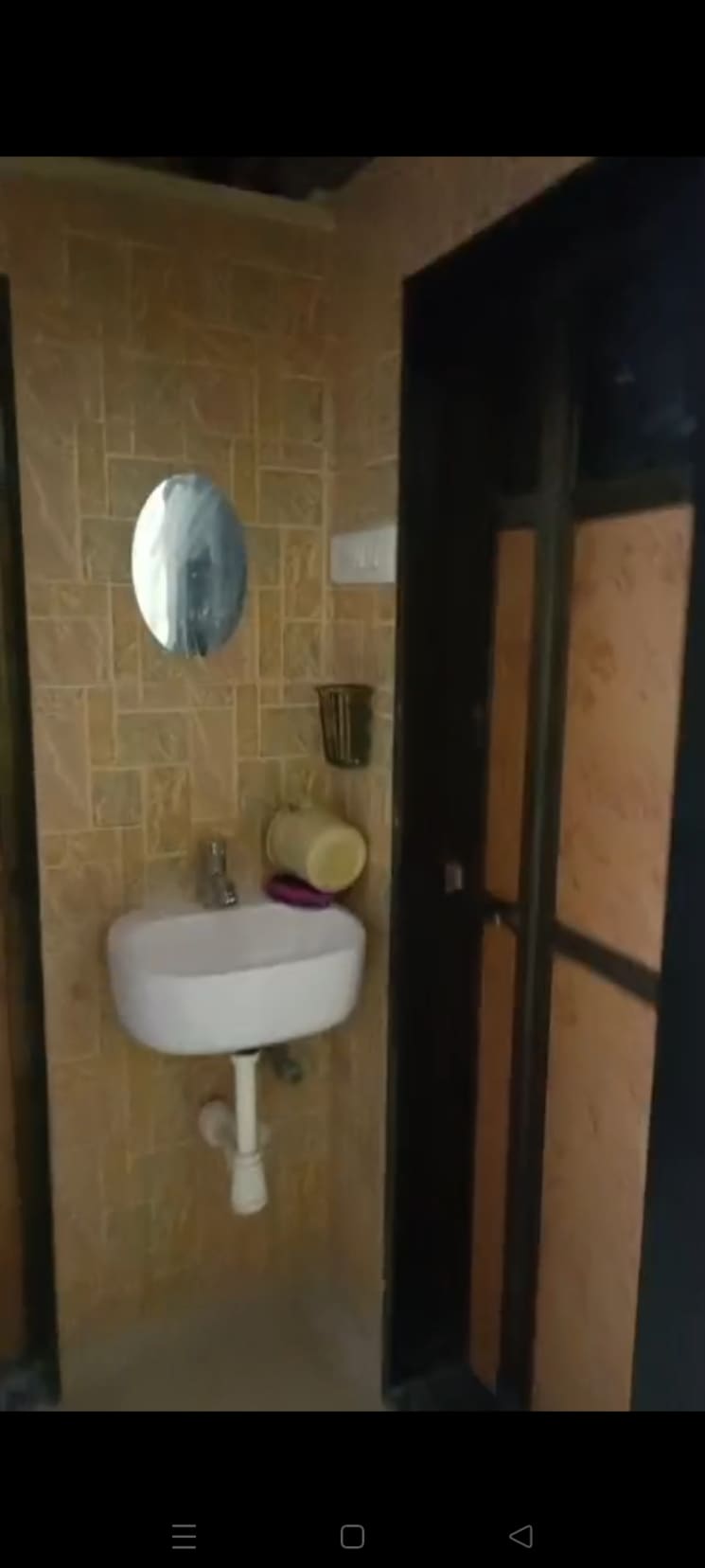 Bathroom, goregaon west 1.5 Bedroom 550 Sq.Ft. Apartment In Goregaon West Mumbai 8916123