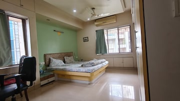 Room in 3.5 BHK Apartment at Fortaleza CHSL, Kalyani Nagar – for Rent