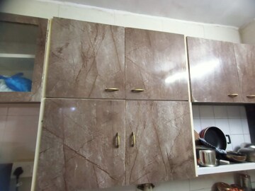 Furnished Amenities in 1 BHK Apartment at Maheswari Apartment, Vile Parle East – for Rent