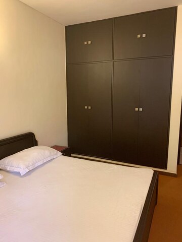 Room in 3 BHK Builder Floor at South City 1 – for Rent