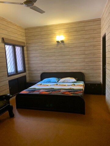 Bedroom in 3 BHK Builder Floor at South City 1 – for Rent