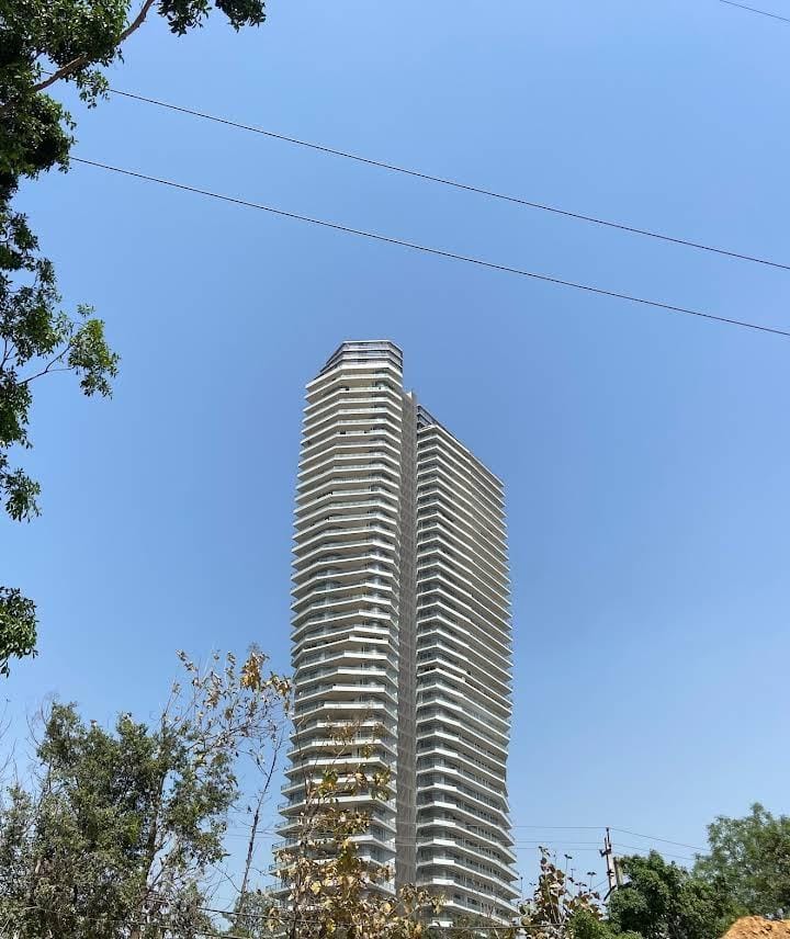 4 BHK + Servant Room Apartment For Rent in Paras Quartier