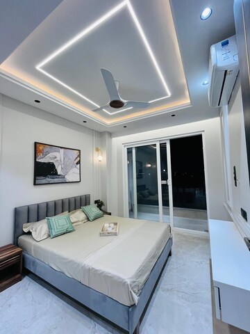 Kitchen in 3 BHK Builder Floor at Mahira Bazaar 63A, Sector 63a – for Sale