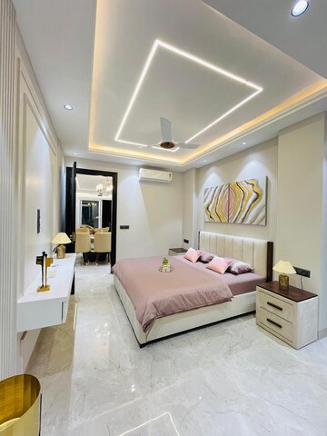 Living Room in 3 BHK Builder Floor at Mahira Bazaar 63A, Sector 63a – for Sale