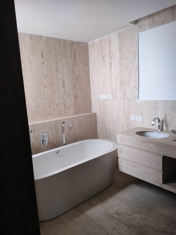 Bathroom in 4 BHK Apartment at Paras Quartier, Gwal Pahari – for Rent