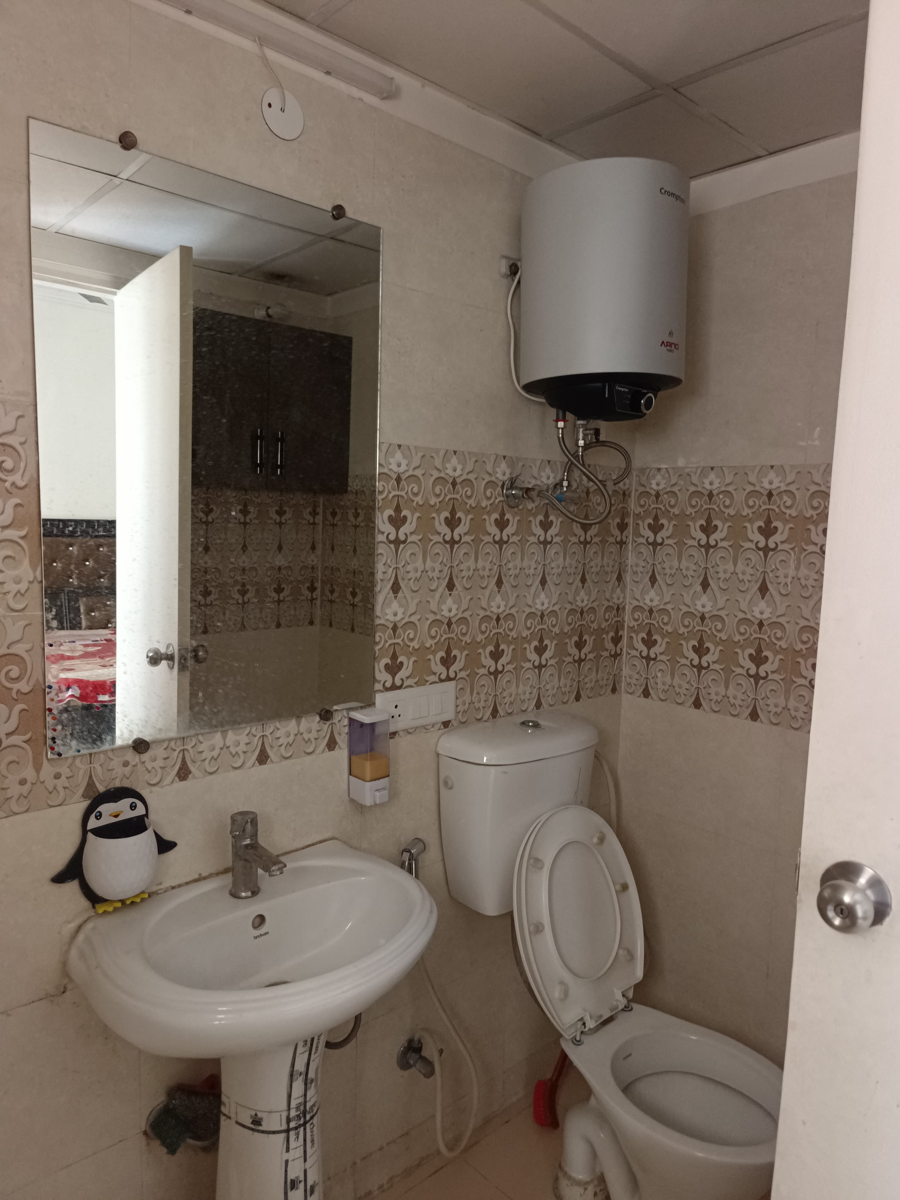 2 BHK Apartment For Rent in Gaur City 7th Avenue