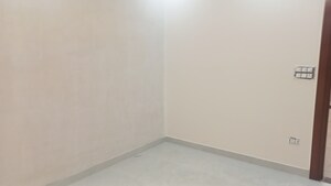 Room in 3 BHK Builder Floor at Palam Colony – for Sale