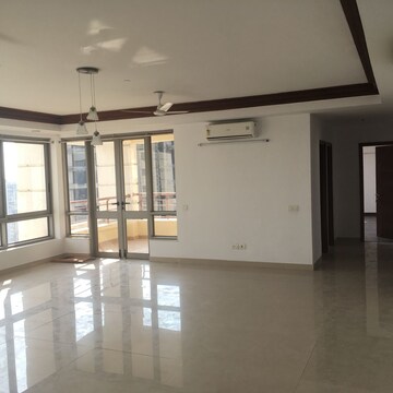 Room in 3 BHK Apartment at Jaypee Greens Kalypso Court, Sector 127 – for Rent