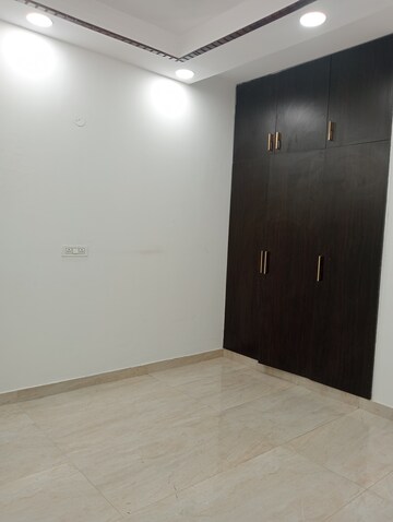 3 BHK Apartment For Rent in Arun Vihar Sector 37, Sector 37