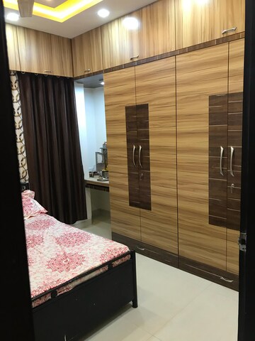 Room in 2 BHK Apartment at Karan Goldcoast, Bavdhan – for Rent