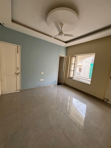 Room in 3 BHK Independent House at Raglan Gulmohar City, Central Derabassi – for Rent