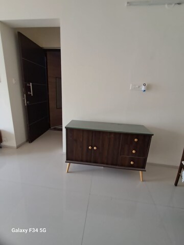 Furnished Amenities in 2 BHK Apartment at Pebbles II, Bavdhan – for Rent