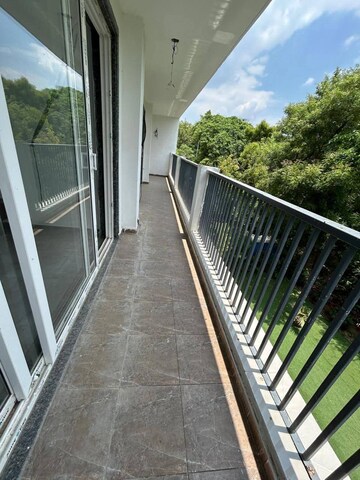 Balcony in 2.5 BHK Builder Floor at Palam Vihar – for Rent