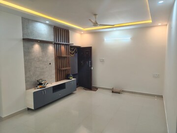 Room in 2 BHK Villa at Mahalakshmi Layout – for Rent