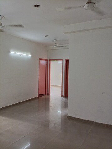 Room in 3 BHK Apartment at Mahagun Mywoods, Sector 16c Greater Noida – for Rent