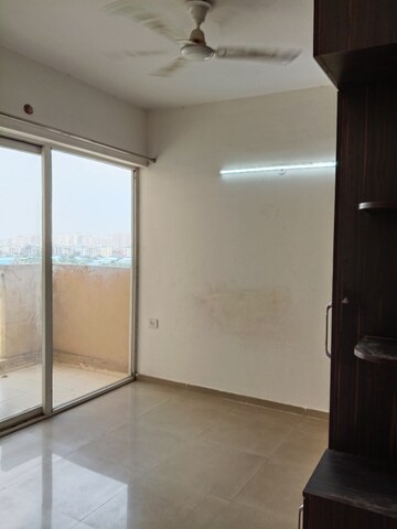 Room in 3 BHK Apartment at Mahagun Mywoods, Sector 16c Greater Noida – for Rent