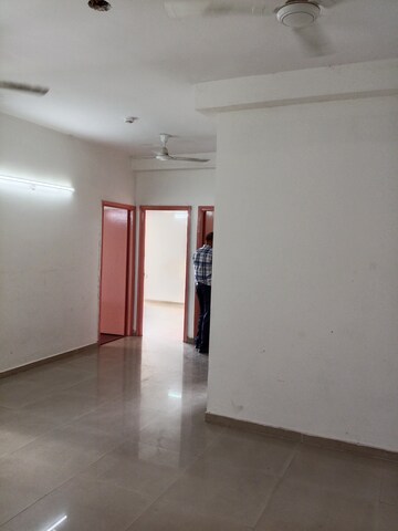 Room in 3 BHK Apartment at Mahagun Mywoods, Sector 16c Greater Noida – for Rent