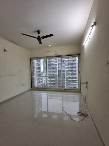 Room in 2 BHK Apartment at Lokhandwala Spring Grove, Kandivali East – for Rent