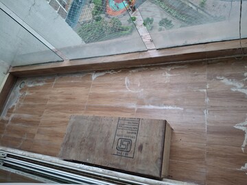 Furnished Amenities in 2 BHK Apartment at Lokhandwala Spring Grove, Kandivali East – for Rent