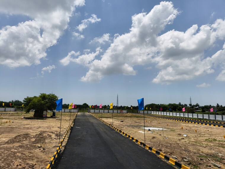 undefined, mambakkam  1000 Sq.Ft. Plot In Mambakkam Chennai 8916347