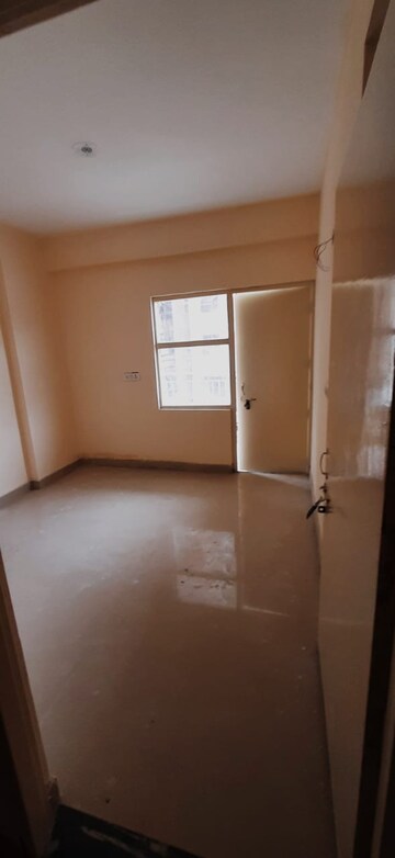 Room in 3 BHK Apartment at Adore Happy Homes Exclusive, Sector 86 – for Sale