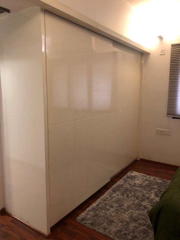 Room, embassy-habitat 3 Bedroom 1828 Sq.Ft. Apartment In Palace Road Bangalore 8916363