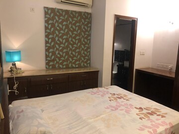 Bedroom in 3 BHK Apartment at Embassy Habitat, Palace Road – for Sale