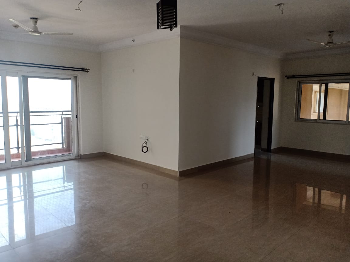 3 BHK + Servant Room 2264 Sq.Ft. Apartment in Salarpuria Gold Summit