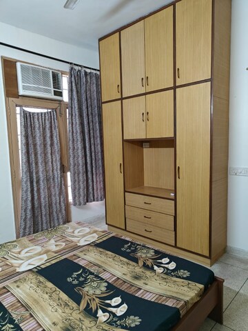 Bedroom in 3.5 BHK Builder Floor at Unitech South City II, Sector 50 – for Rent