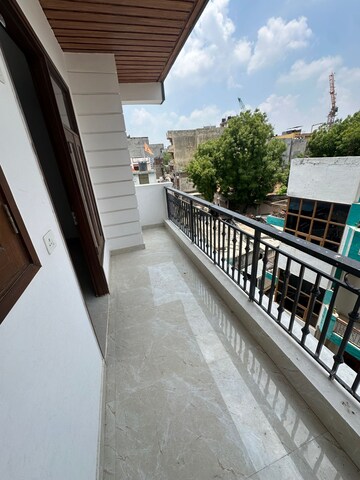 Balcony in 2 BHK Builder Floor at Saket – for Rent