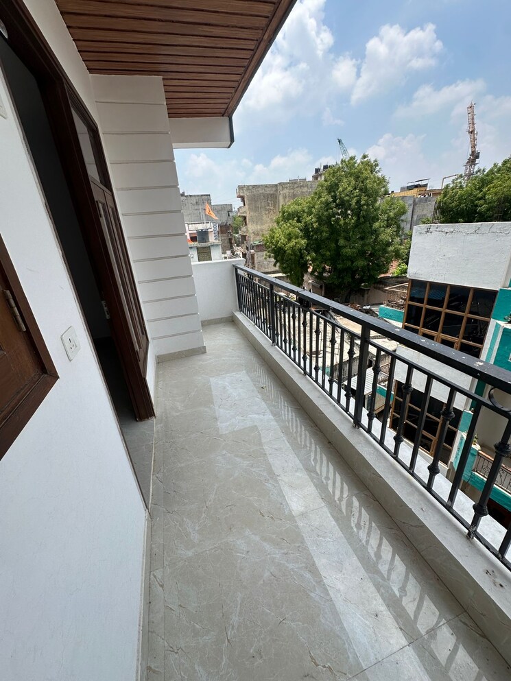 Balcony, saket 2 Bedroom 850 Sq.Ft. Builder Floor In Saket Delhi 8916411