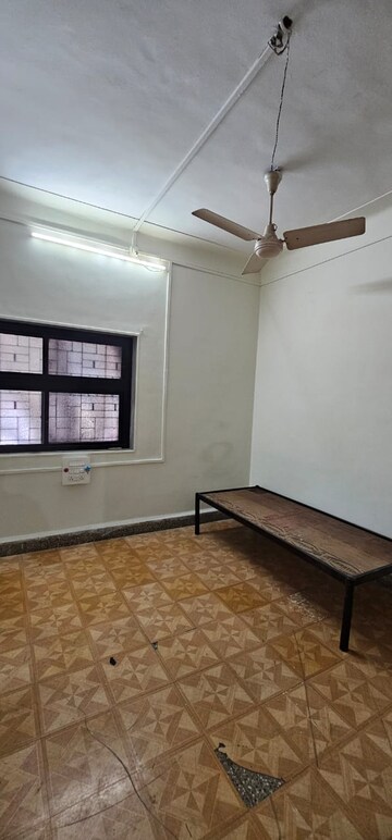 Room in 2 BHK Apartment at Erandwane – for Rent