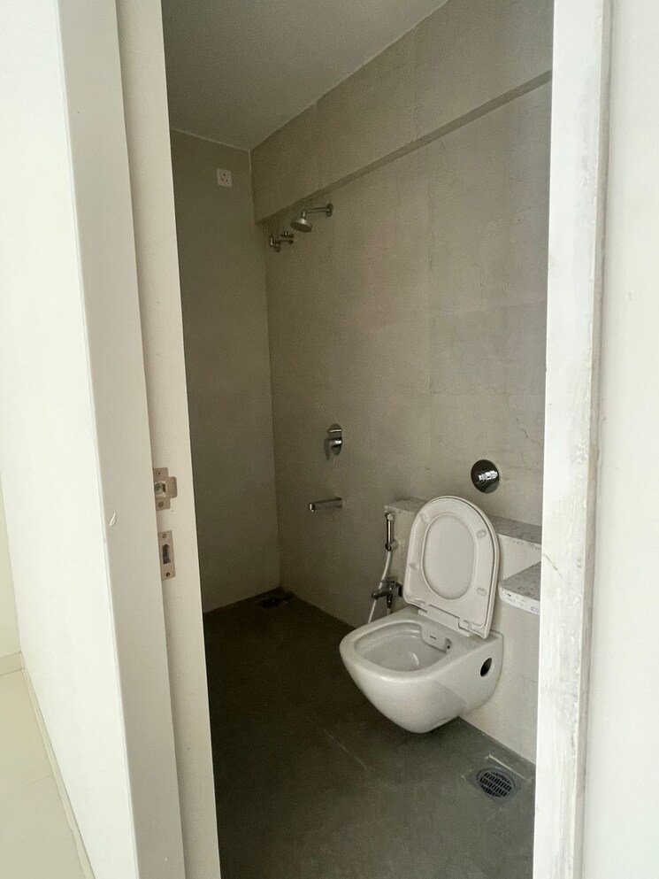 Bathroom, sugee-atharva 2 Bedroom 858 Sq.Ft. Apartment In Prabhadevi Mumbai 8916476
