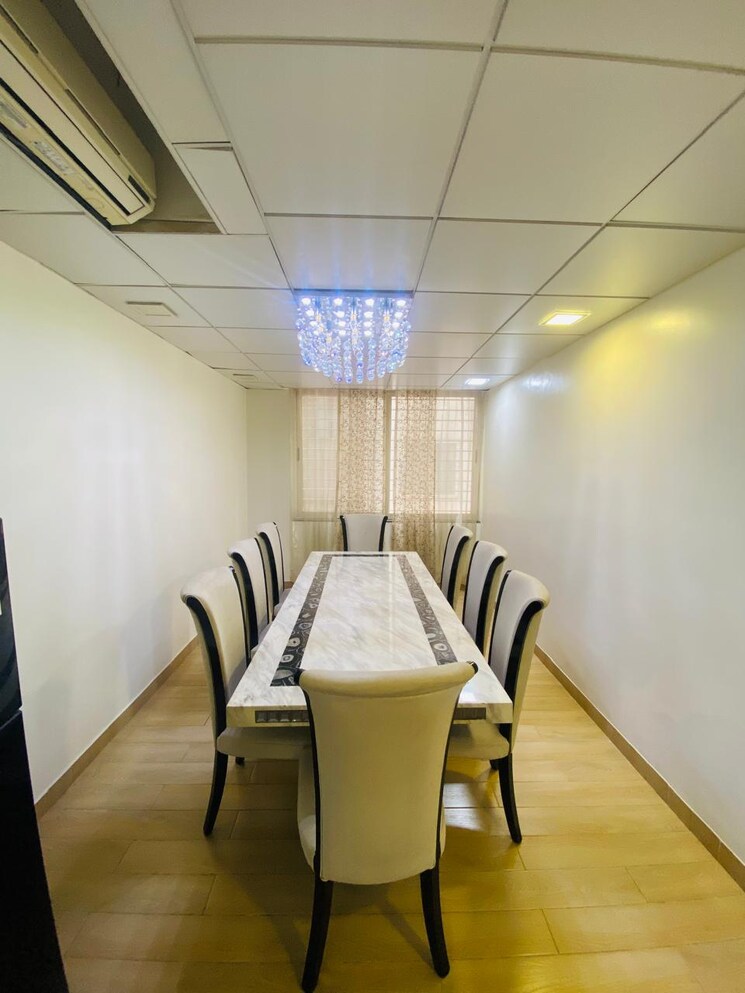 Living Room, boat club road 4 Bedroom 4300 Sq.Ft. Apartment In Boat Club Road Pune 8916483