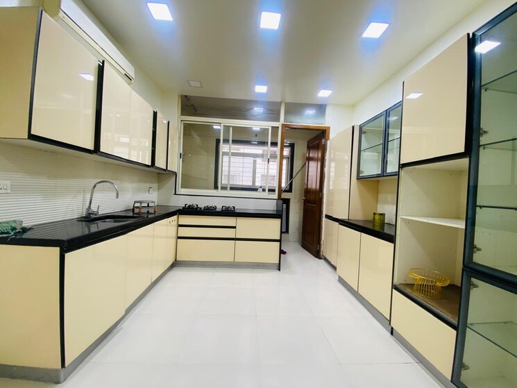 Kitchen, boat club road 4 Bedroom 4300 Sq.Ft. Apartment In Boat Club Road Pune 8916483